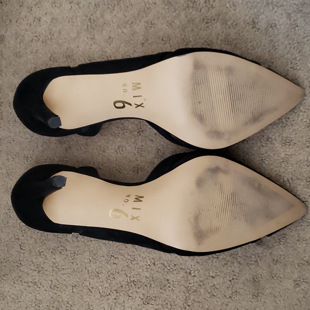 Mix No. 6 Classic Black Pointed Heels - Picture 3 of 3